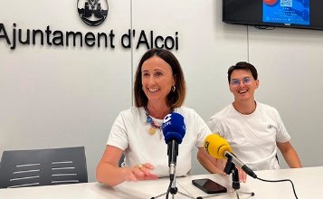 Aroa Mira i Jorge Gisbert en roda de premsa