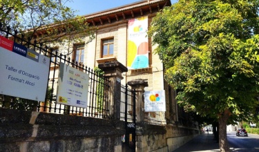 Façana del Centre Cervantes Jove (CCJ)