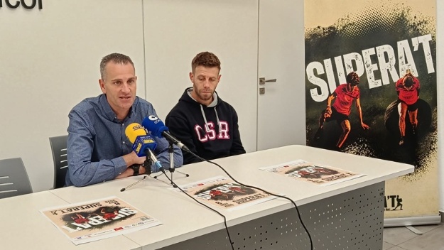Regidor Alberto Belda i representant Col·legi San Roc en roda de premsa