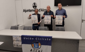 Encarregat del circuit, president de la UCA i Alberto Belda