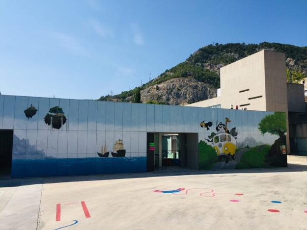 Entrada al Colegio de Educación Especial CEE Tomàs Llàcer