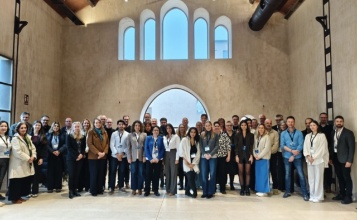 Tots els participants en una foto de grup de la XXVII Assemblea General de Xarxa FP celebrada a Rodes