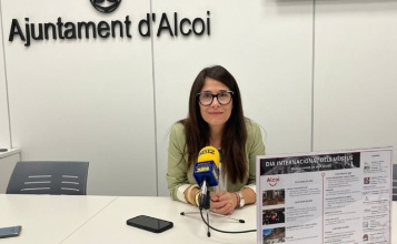 Lorena Zamorano en roda de premsa