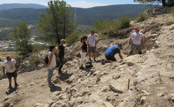 Lorena Zamorano visita l'excavació d'El Castellar