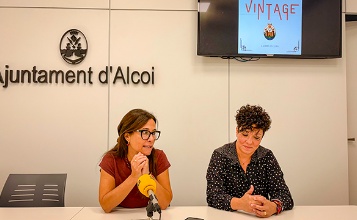 Lorena Zamorano i Glòria Segura en roda de premsa