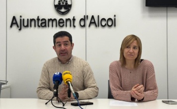 Toni Francés i Elisa Guillem en roda de premsa