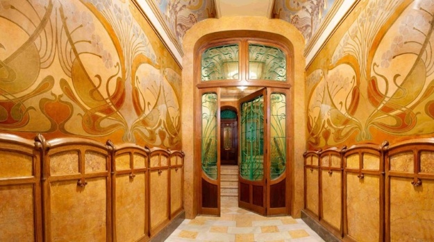 Interior del vestíbul de la Casa Laporta
