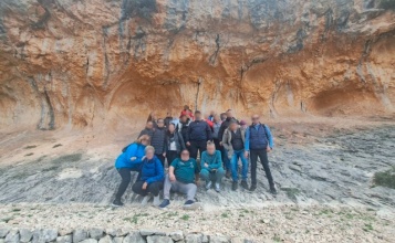 Foto de grupo de los participantes en la excursión a La Sarga