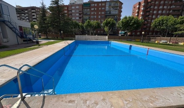 Piscina municipal de Caramanchel Juan Agudo Garat